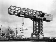 PSNS_Hammerhead_Crane.jpg