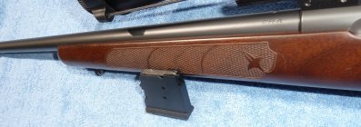 CZ 457 Checkering.jpg