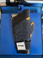 glove.jpg