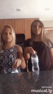 tumblr_oe232tSzOY1vnq1cro1_250.gif
