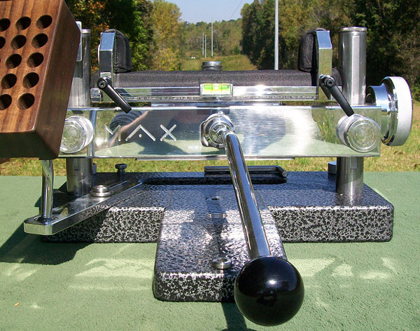 hallmax002.jpg